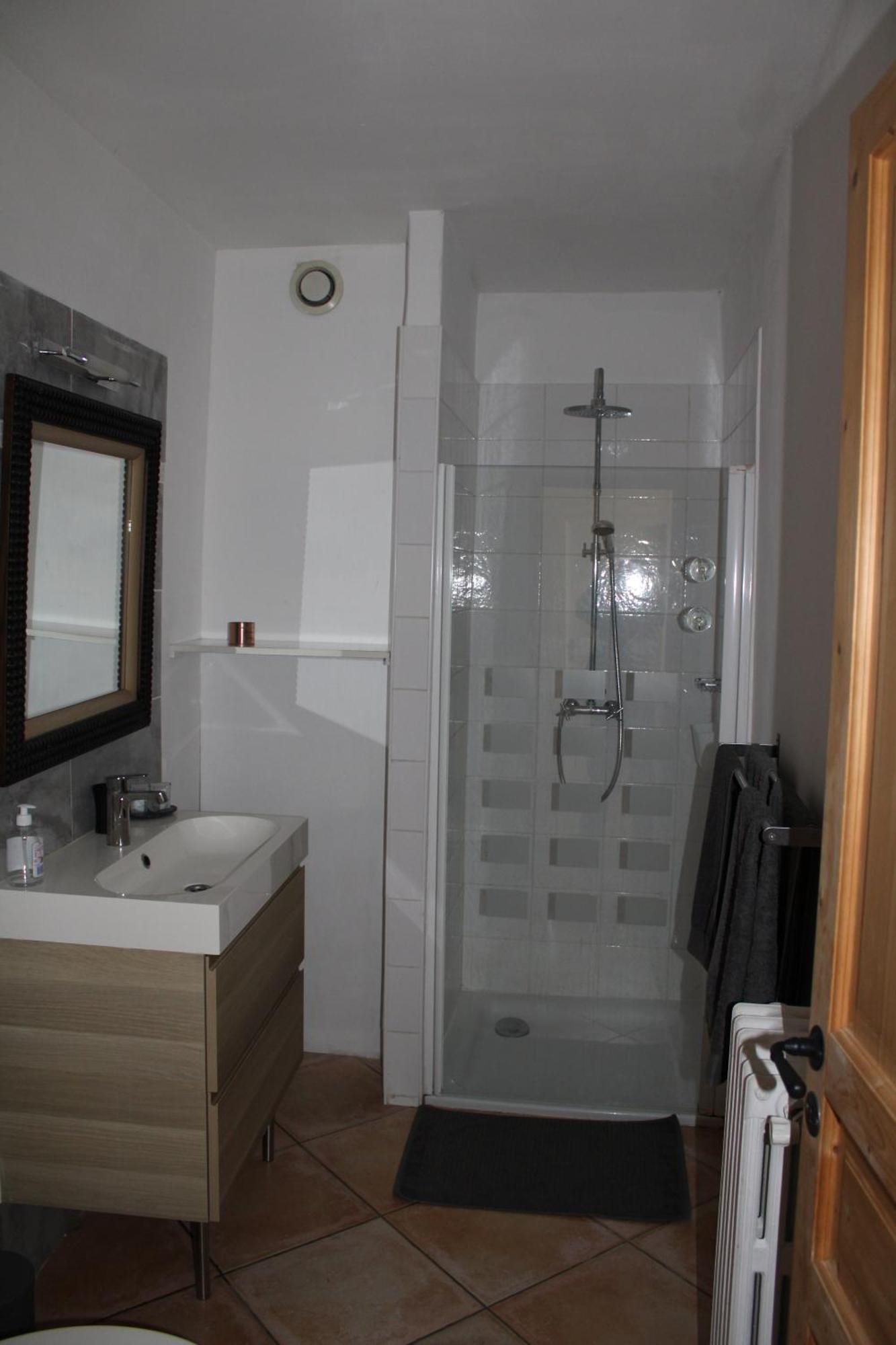 Agreable Appartement P2 Centre Ville Au Calme. Νιμ Εξωτερικό φωτογραφία